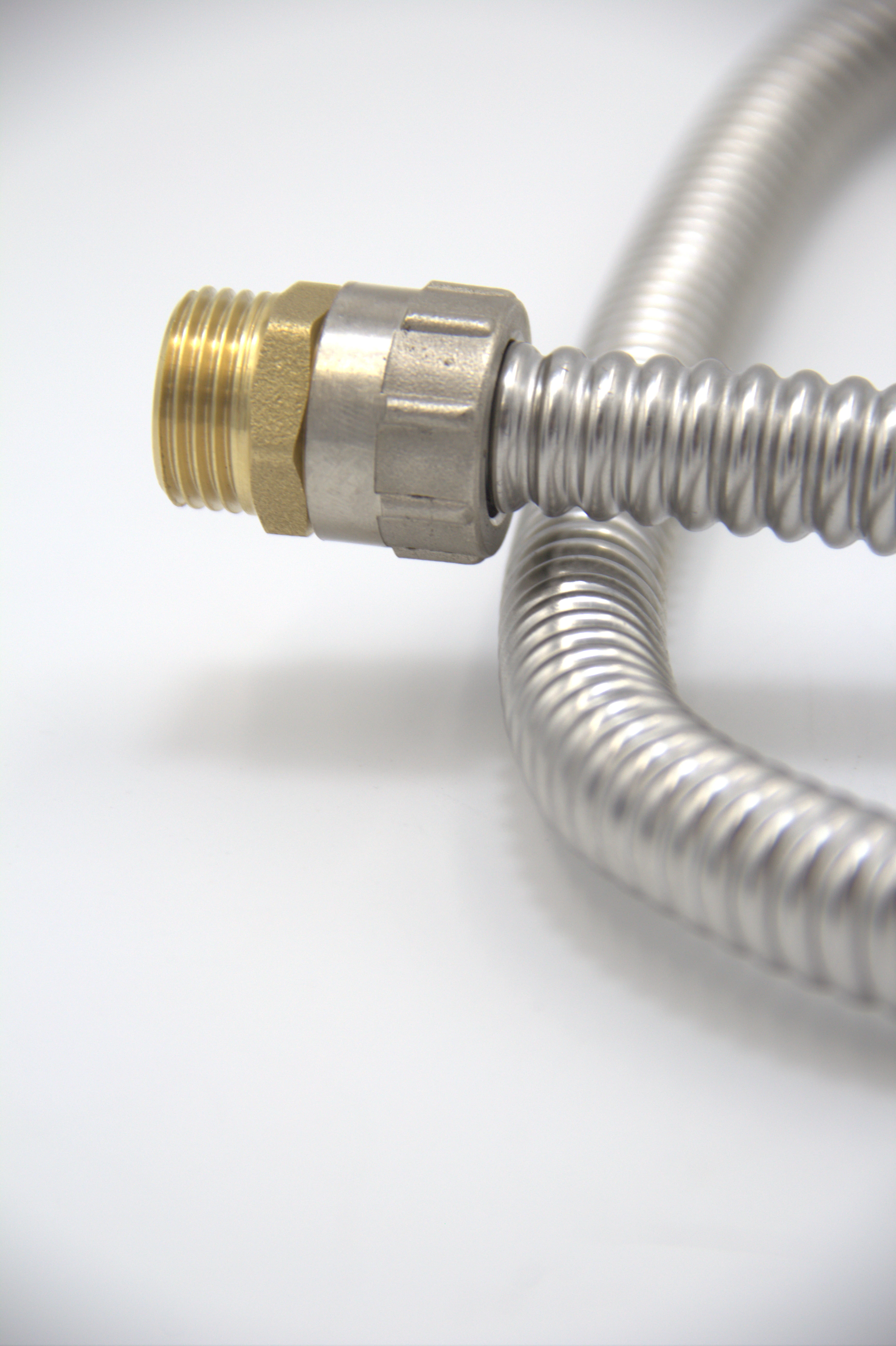 Подводка нержавеющая папа/папа с гайкой под газовый глюч